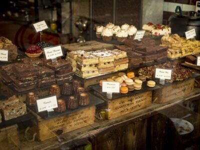 PANADERÍA Y CONFITERÍA LA PARDA