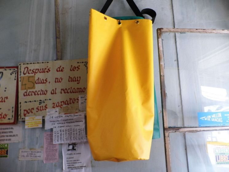 Taller de Calzado y Compostura Lezica - Reparación de calzado y venta de bolsos cosecheros