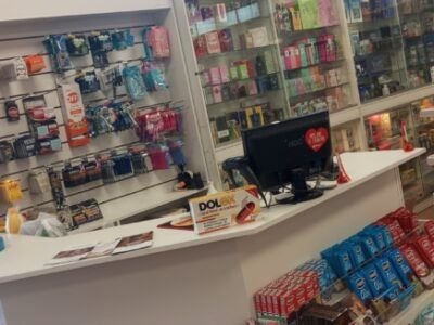 Farmacia París 2 - Farmacia y perfumería