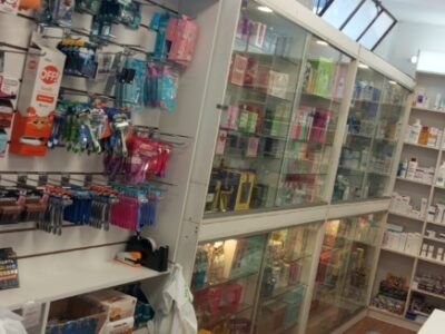 Farmacia París 2 - Farmacia y perfumería