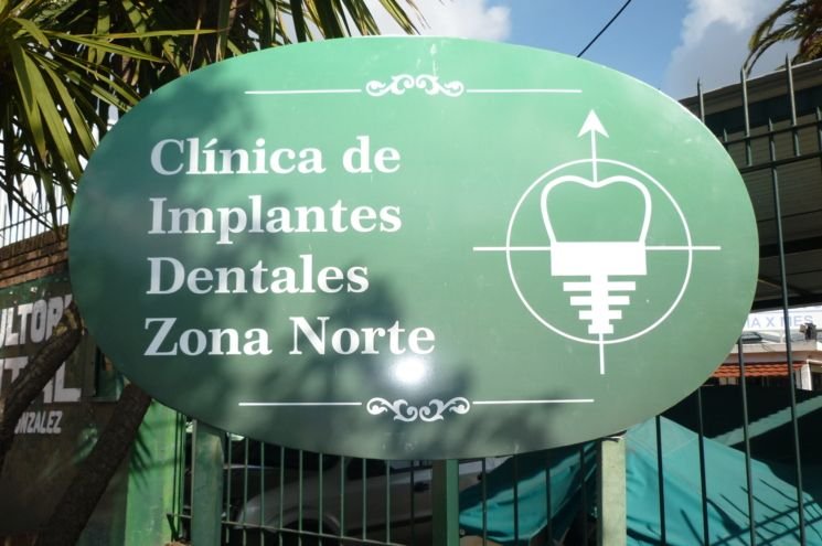 Dr Carlos González Cotelo - Dentista y consultorio odontológico