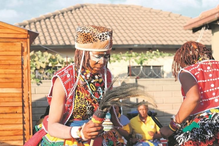 SANGOMA ™ +27608019525™ A TRADITIONAL HEALER in Nelspruit , Paarl, Postmasburg , Qumbu , Randfontein , Siyabuswa , Somerset East , Verulam , Vryeheid , Worcester , Zeerust , cosmo city, randburg, Sasolburg, vanderbiljpark, Botswana, Gaborone,