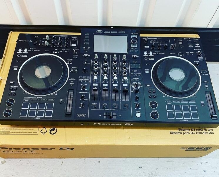 AlphaTheta XDJ-AZ, Pioneer DJ OPUS-QUAD, Pioneer DJ XDJ-RX3, Pioneer XDJ-XZ, Pioneer DJ DDJ-FLX10, AlphaTheta DDJ-GRV6, Pioneer DJ DDJ-REV7, Pioneer CDJ-3000, Pioneer DJ DJM-A9, Pioneer CDJ-2000NXS2, Pioneer DJM-900NXS2, Pioneer DJ DJM-V10-LF