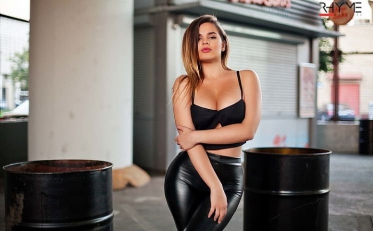 Hear (Call↠Girls) in Sector 4, (Noida)꧁❤ +91–9818099198❤꧂Female Escorts Service in Delhi Ncr