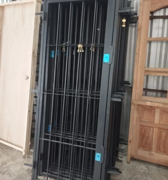 Herrería y Aluminio CA - Herrería y aluminio