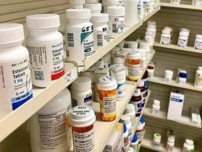 Cianuro de potasio, Nembutal, opioides, Farxiga, Botox, fentanilo, cocaína, Trazodona, metadona, plumas Consentyx, naproxeno, Viagra, Otezla, mefedrona, tramadol, Biskorycin, Ofcipene, Ciplox