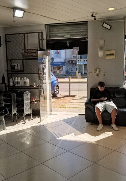 FV Barbershop - Barbería y Peluquería