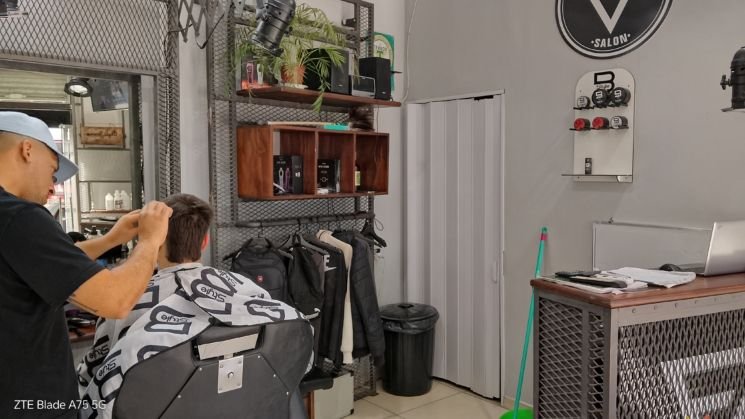 FV Barbershop - Barbería y Peluquería