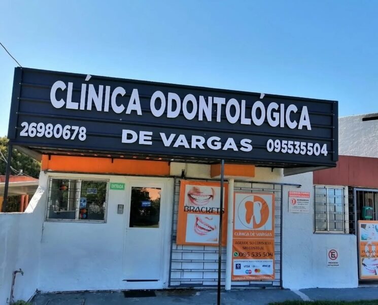 CLINICA ODONTOLOGICA DE VARGAS