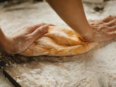 PANADERIA Y CONFITERIA LARRAÑAGA