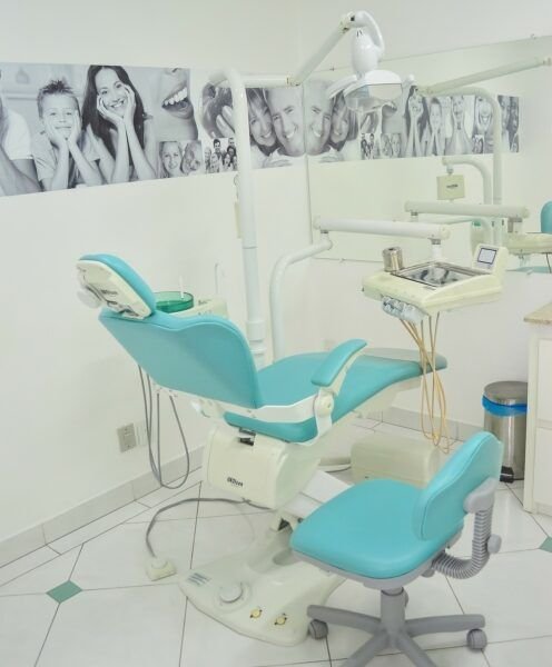 CONSULTORIO DENTAL SILVANA PORLEY