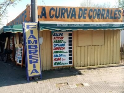 LA CURVA DE CORRALES - Supermercado