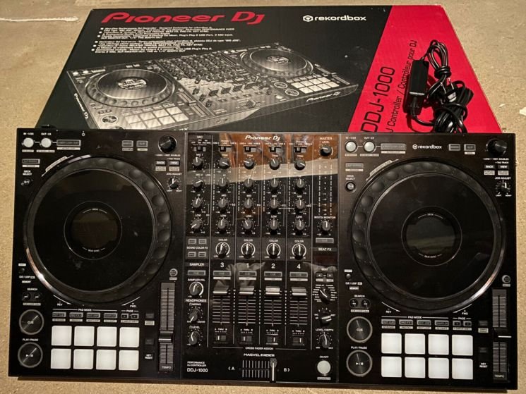 Pioneer XDJ-RX3 , Pioneer XDJ-XZ , Pioneer OPUS-QUAD, Pioneer DDJ-FLX10 , Pioneer DDJ-1000, Pioneer DDJ-1000SRT , Pioneer DJ DDJ-REV7 , Pioneer DDJ-800 , Pioneer DDJ-RZX